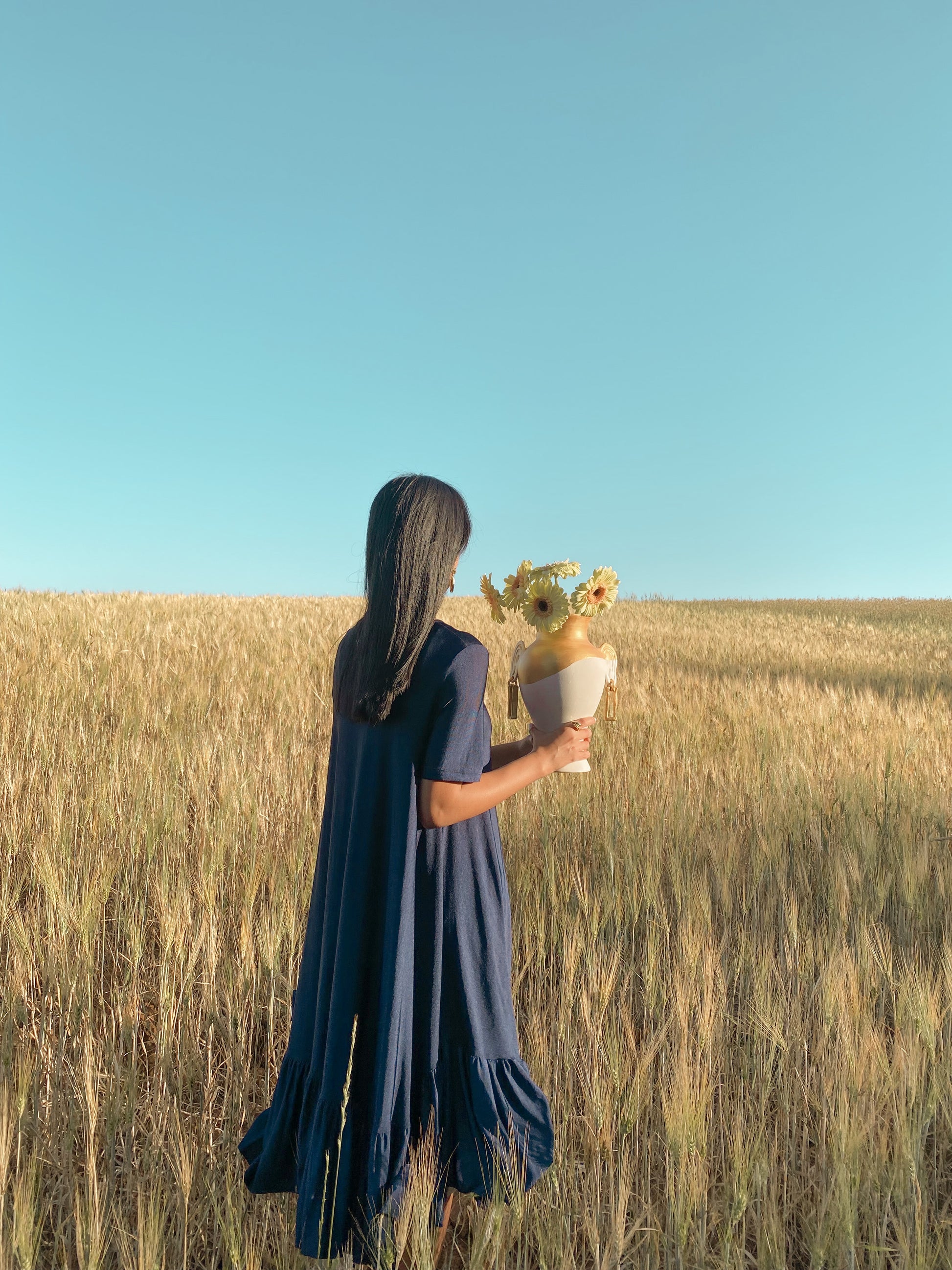 moroccan unique handcrafted ceramic flower ear & earrings vase in white and gold with ceramic coating glaze